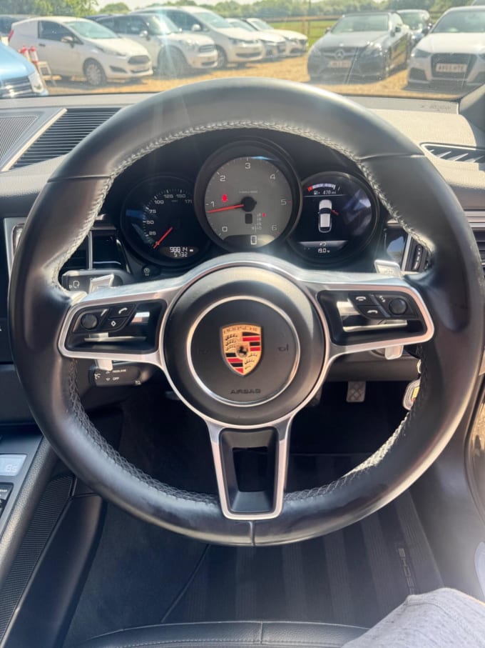 2017 Porsche Macan