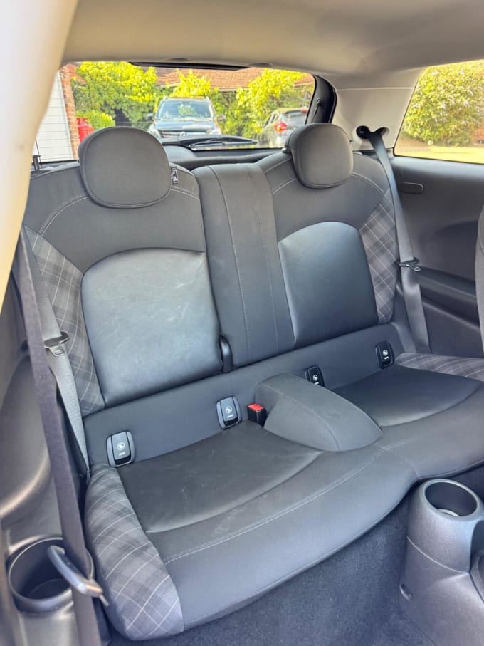 2018 Mini Hatch