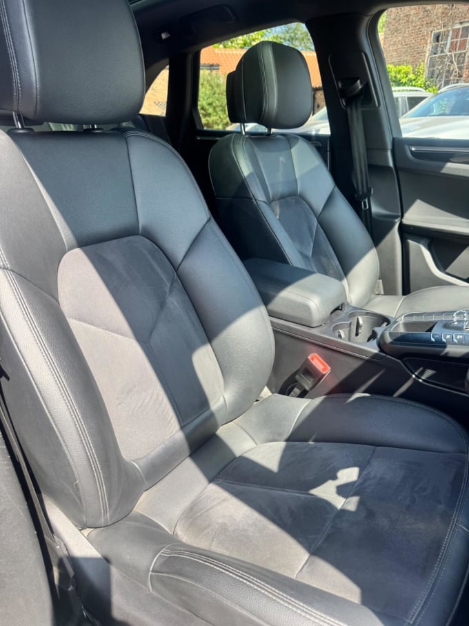 2017 Porsche Macan