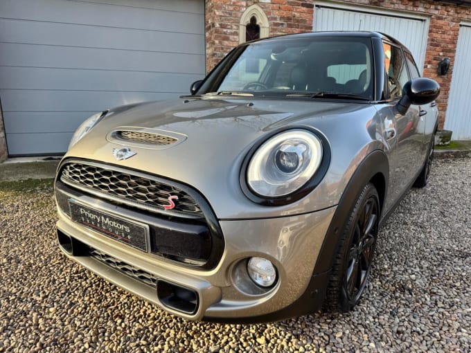 2016 Mini Hatch