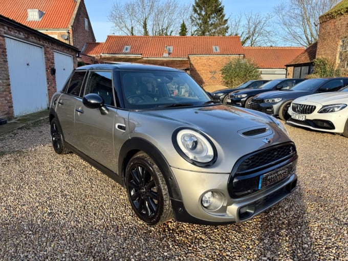 2016 Mini Hatch