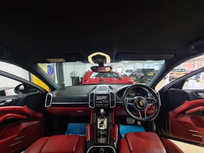 2015 Porsche Cayenne
