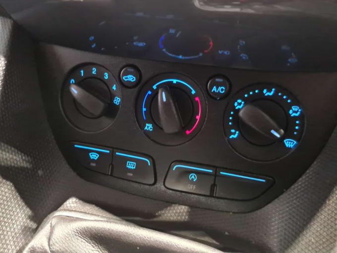 2025 Ford Transit Connect