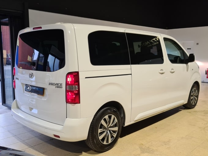 2025 Toyota Proace Verso