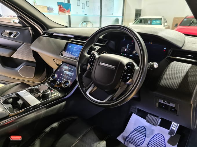 2025 Land Rover Range Rover Velar