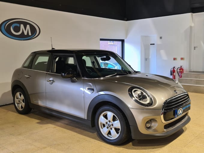 2025 Mini Hatch