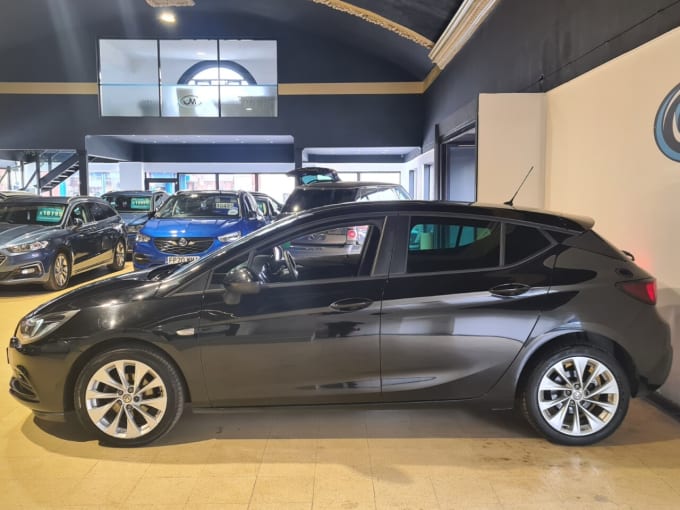 2025 Vauxhall Astra