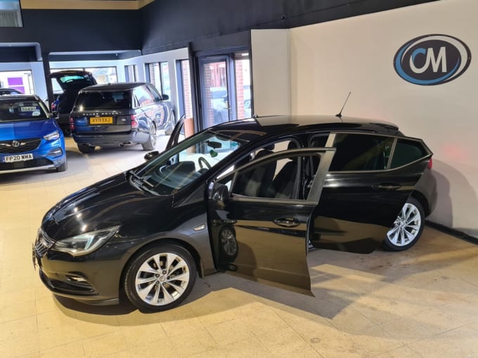 2025 Vauxhall Astra