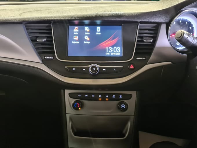 2025 Vauxhall Astra