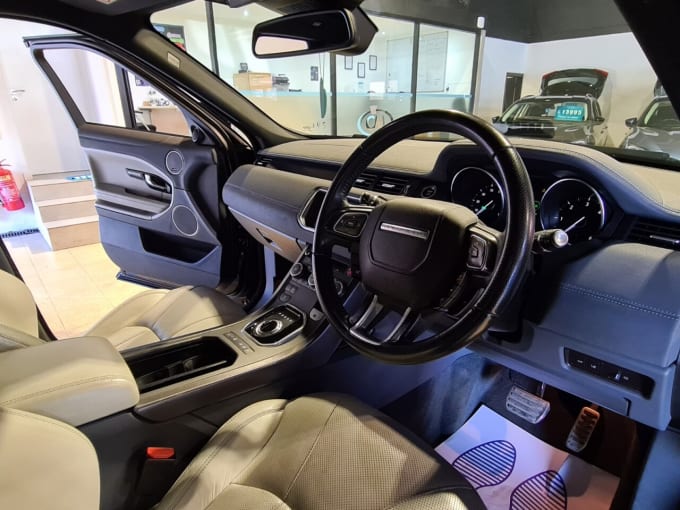 2025 Land Rover Range Rover Evoque
