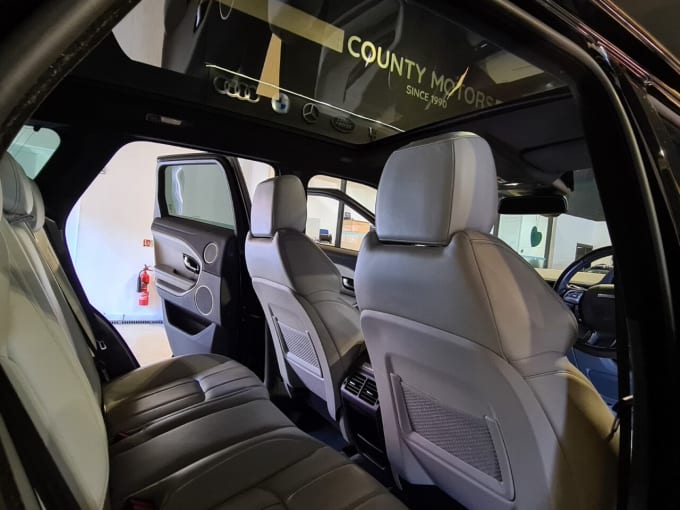 2025 Land Rover Range Rover Evoque
