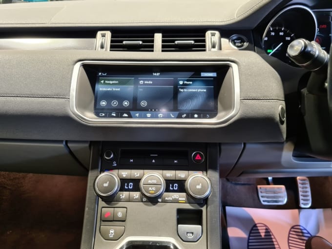 2025 Land Rover Range Rover Evoque