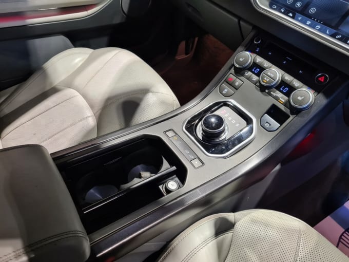 2025 Land Rover Range Rover Evoque