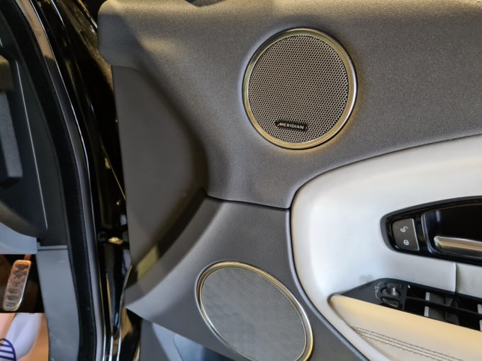 2025 Land Rover Range Rover Evoque