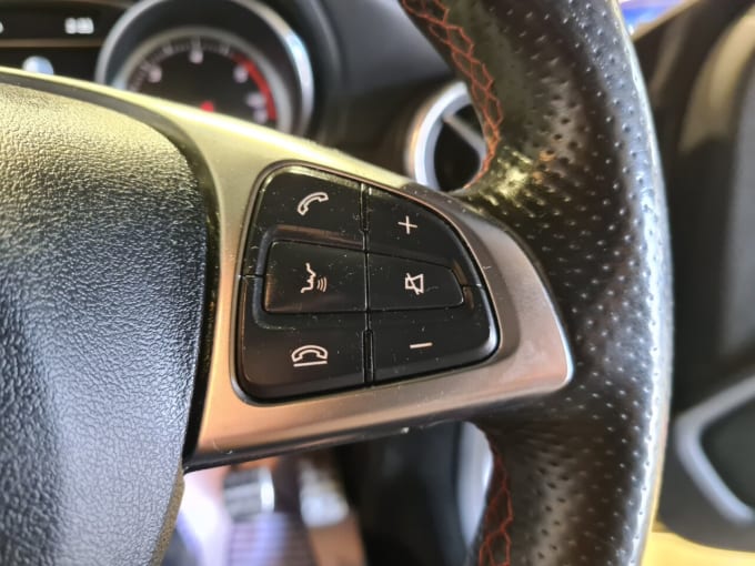 2025 Mercedes-benz Cla