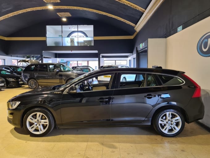 2025 Volvo V60