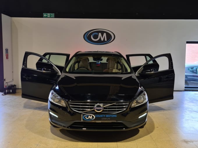 2025 Volvo V60