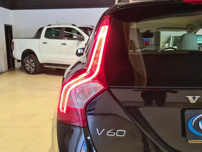 2025 Volvo V60
