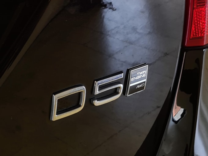 2025 Volvo V60