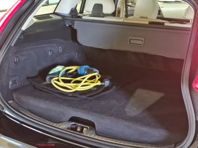 2025 Volvo V60