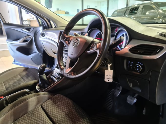 2025 Vauxhall Astra