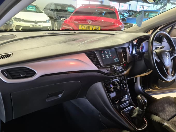 2025 Vauxhall Astra