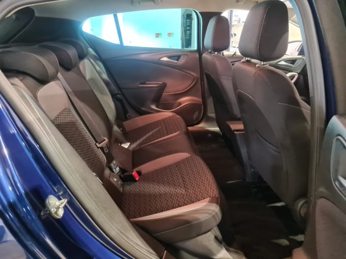 2025 Vauxhall Astra