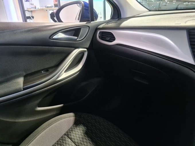 2025 Vauxhall Astra