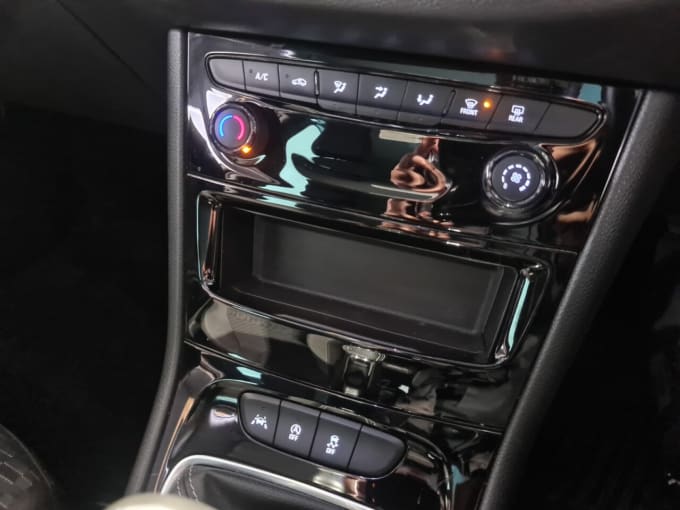2025 Vauxhall Astra