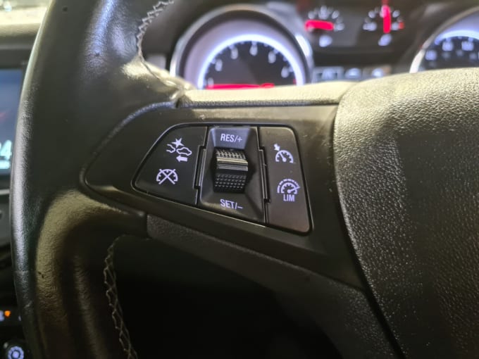 2025 Vauxhall Astra