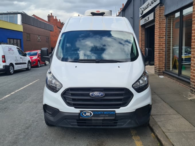 2025 Ford Transit Custom