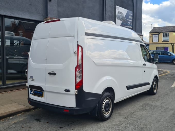 2025 Ford Transit Custom