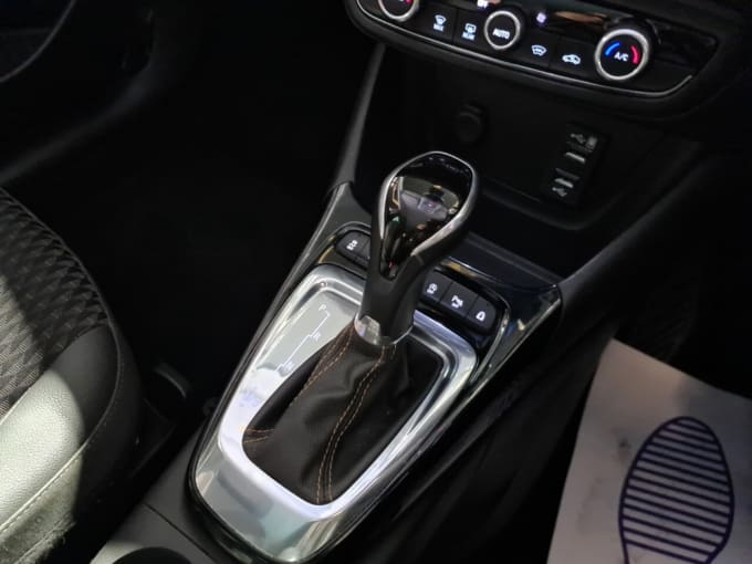 2025 Vauxhall Crossland X