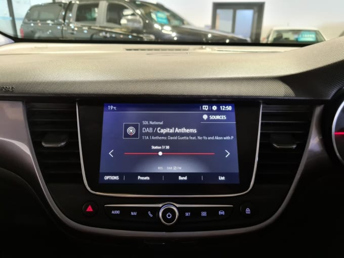 2025 Vauxhall Crossland X