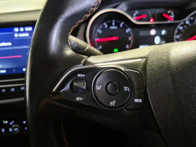 2025 Vauxhall Crossland X