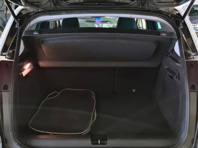 2025 Vauxhall Crossland X