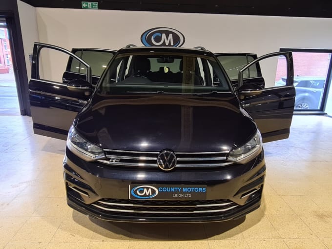 2025 Volkswagen Touran