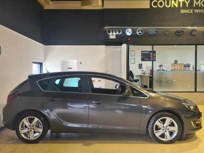 2025 Vauxhall Astra