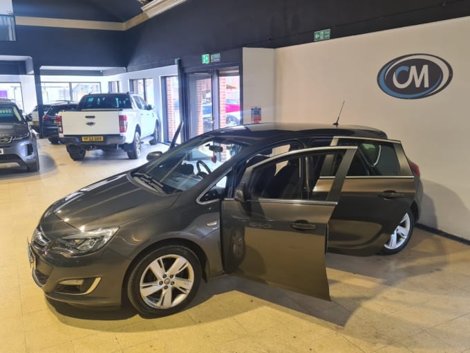 2025 Vauxhall Astra