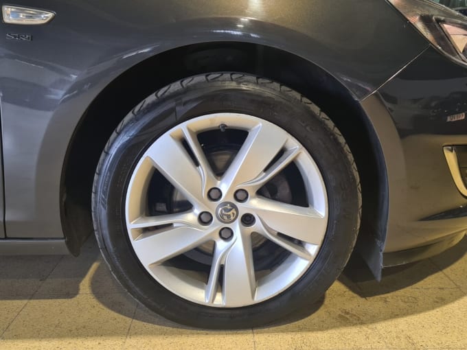 2025 Vauxhall Astra