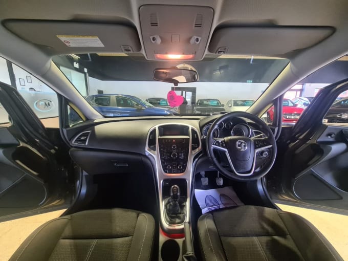 2025 Vauxhall Astra