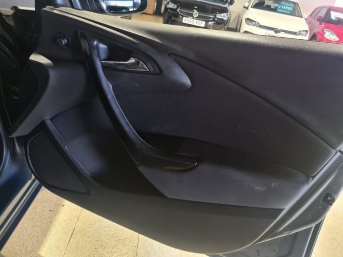 2025 Vauxhall Astra