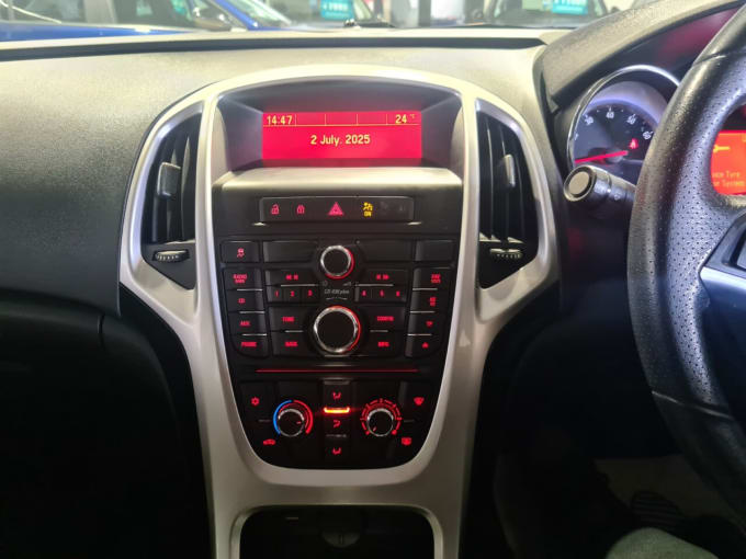 2025 Vauxhall Astra