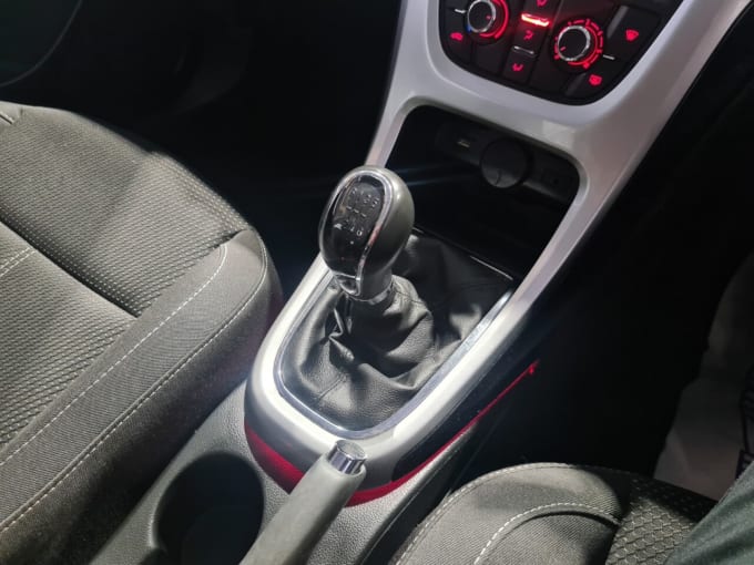 2025 Vauxhall Astra