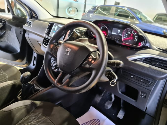 2025 Peugeot 208