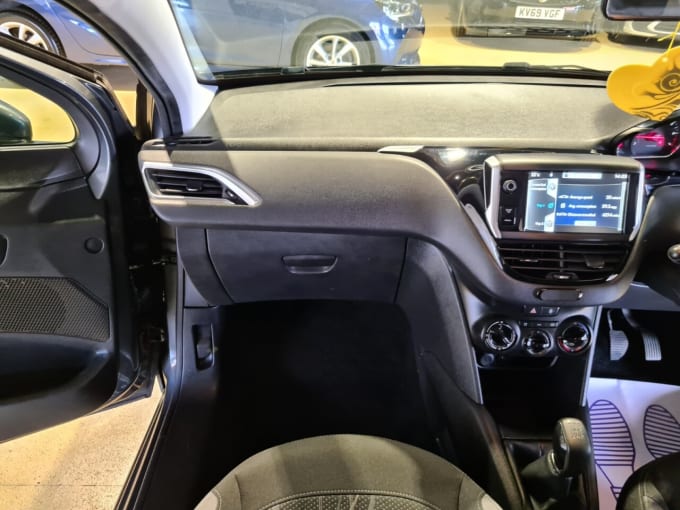 2025 Peugeot 208