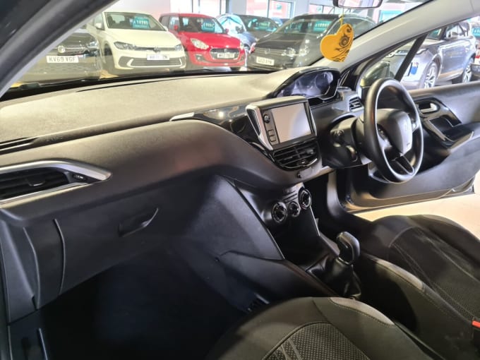 2025 Peugeot 208