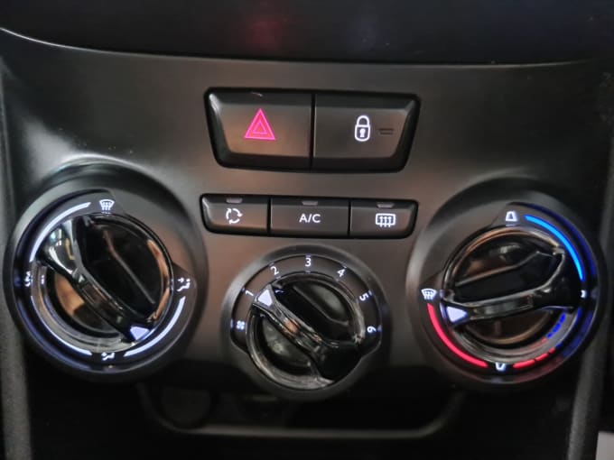 2025 Peugeot 208