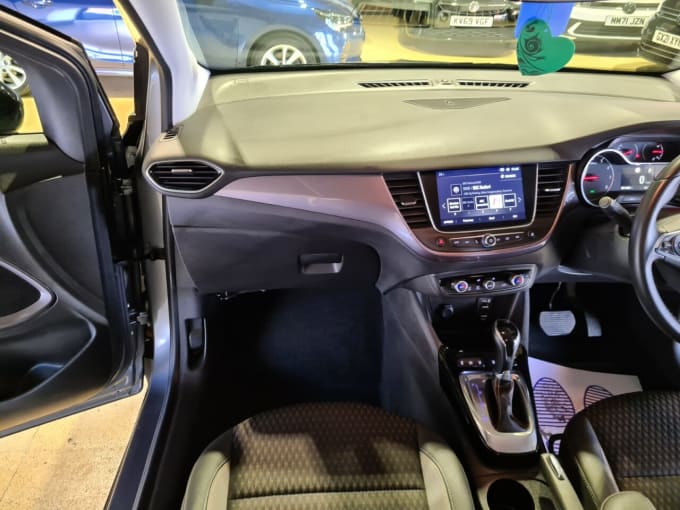 2025 Vauxhall Crossland X