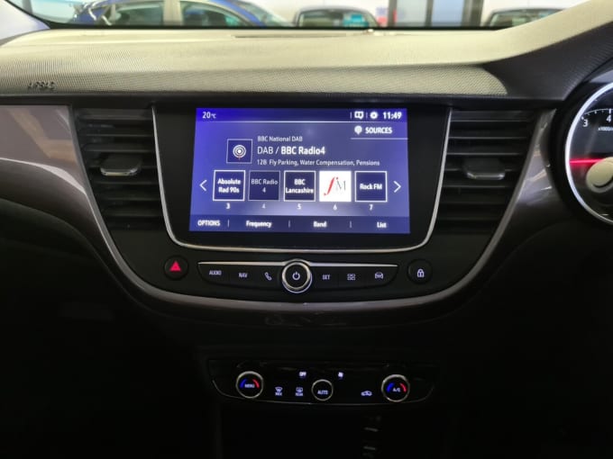 2025 Vauxhall Crossland X
